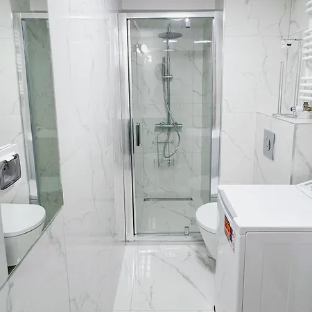 A3 - Queen Double Room - Warsaw City Haven - Two Shared Bathrooms Zewnętrze zdjęcie
