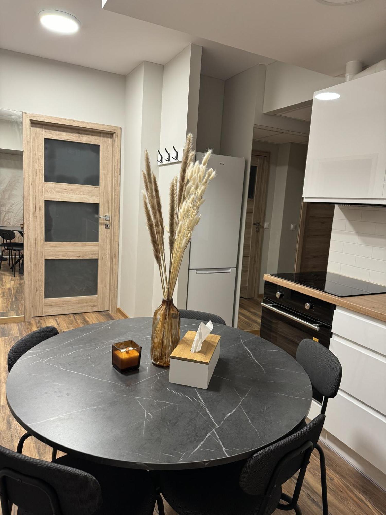 Apartament A3 - Queen Double - Haven - Two Shared Bathrooms Warszawa