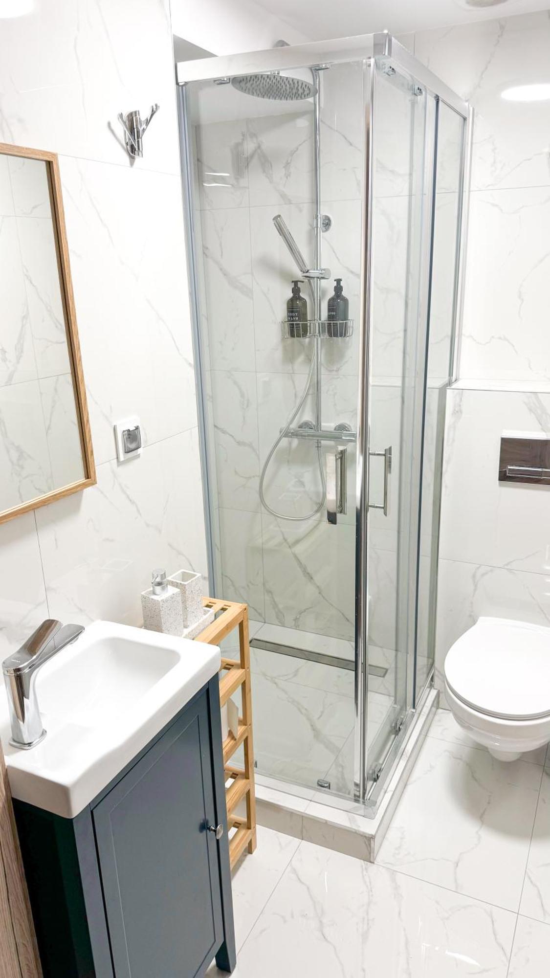 Apartament A3 - Queen Double - Haven - Two Shared Bathrooms